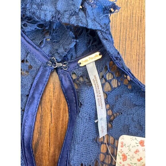 NWT Free People Womens Halter Lace Top Sweet Meadow Dreams In Blue Sz S - Picture 7 of 11
